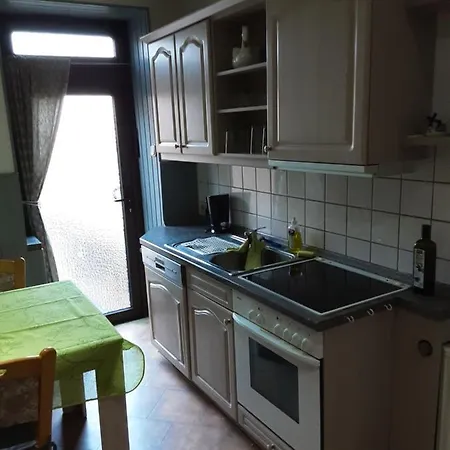 Haus Helena Dreilaenderappartment
